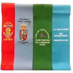 BECAS GRADUACION CON ESCUDO BORDADO