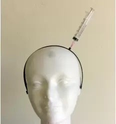 DIADEMA CON JERINGA
