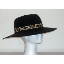 Indiana jones hat